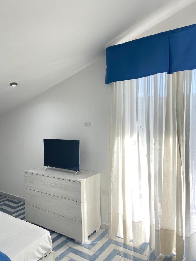 Serra Marina Rooms And Apartments Санта Мария ди Кастелабате Екстериор снимка